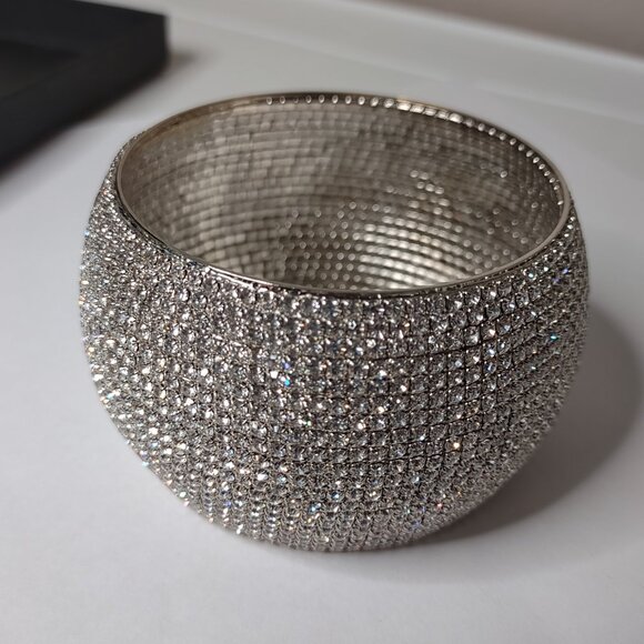 Very Nice Vintage Chunky Wide 8 Inch Rhinestone Bangle Bracelet - Picture 5 of 7